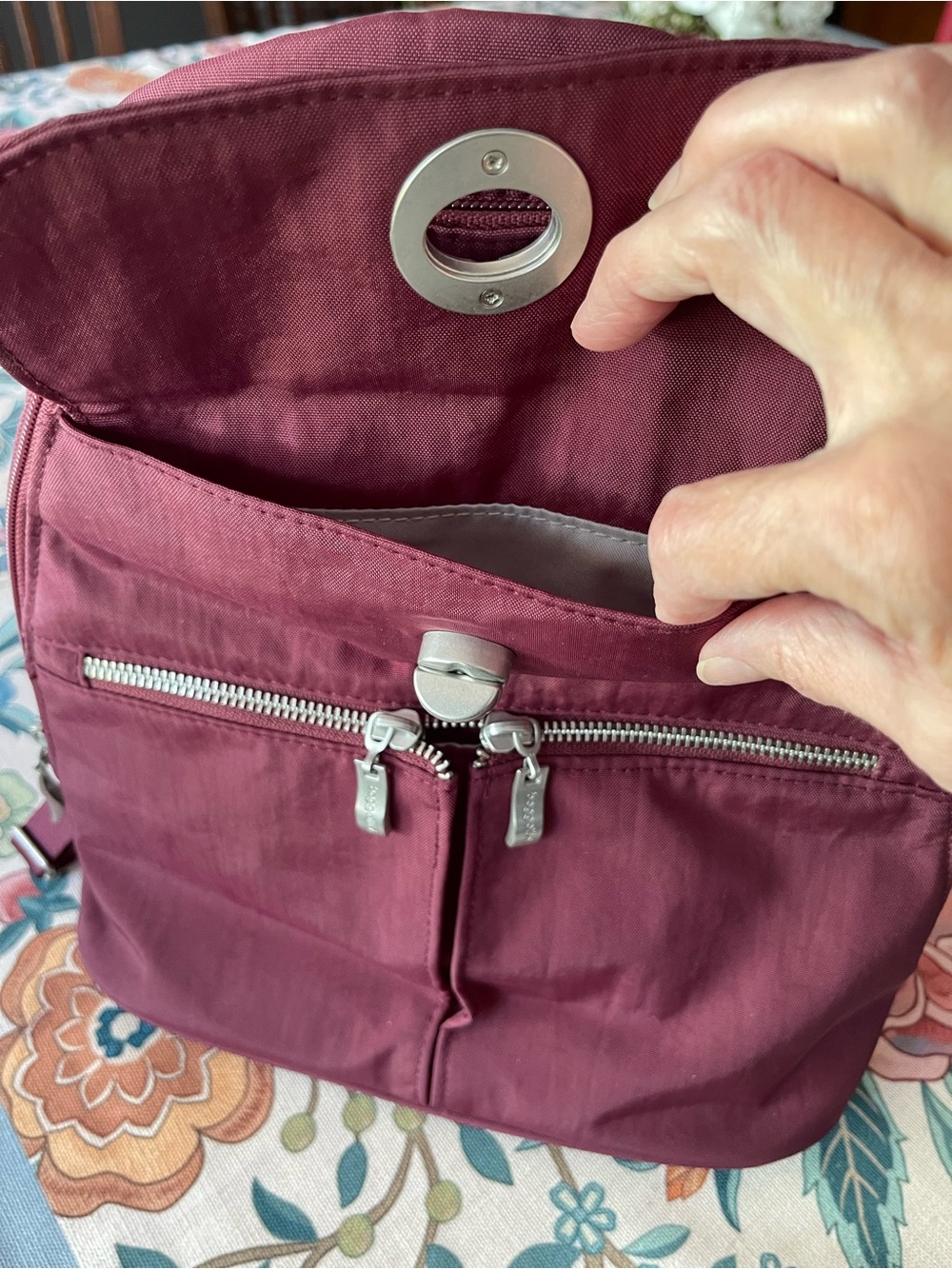Baggallini Burgundy Compact Backpack with Front Turn-Lock - Picture 4 of 9